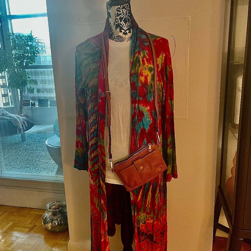 Super soft and comfy women's tie-dye duster